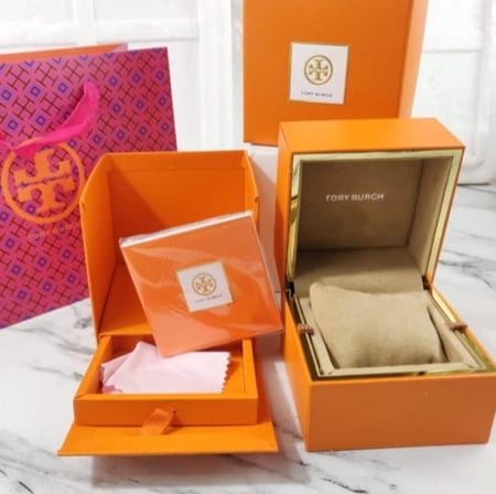 ساعة توري بورش نسائية