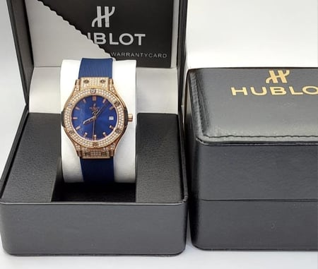 ساعة هوبلت نسائي طبق الاصل