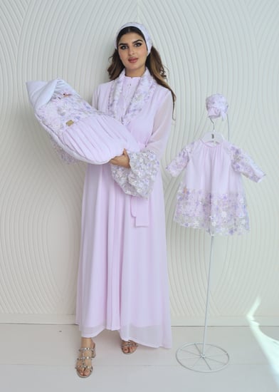 مجموعة استقبال ملكيه انثويه لاطلاله ساحره وجذابه