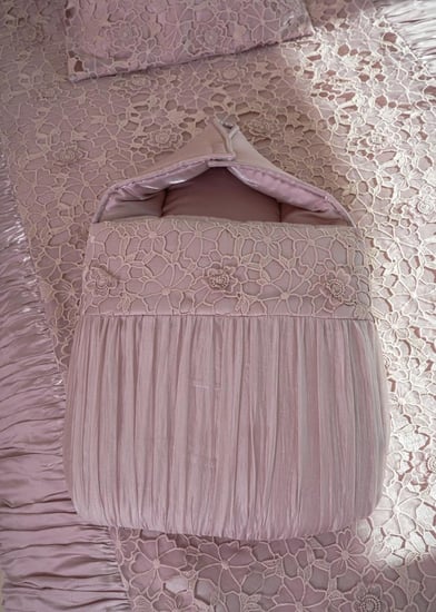 Feminine collection / nude