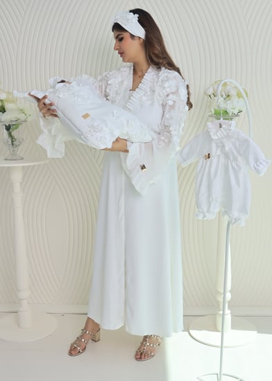 مجموعة استقبال راقيه مميزه بالورود البارزه والأنيقة