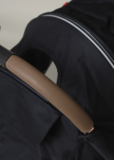 عربية اطفال مميزه بتصميم خاص وراقي