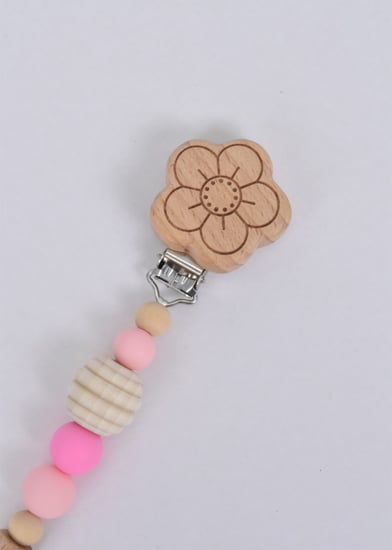 مشبك لهاية مواليد