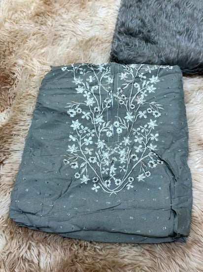 شرشف صلاه سحاب  منتش مطرز ساده كم فرنسي الطول 155cm