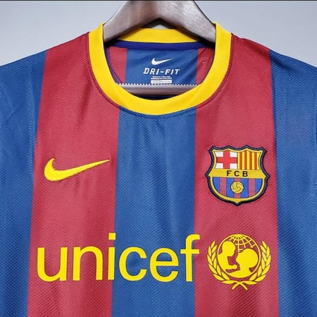 تيشرت برشلونة 2010/2011 نسخة نهائي الأبطال
