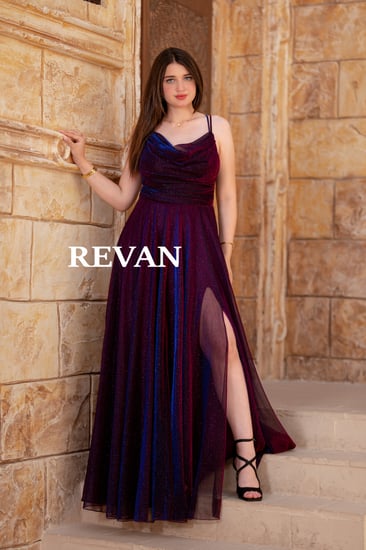 فستان سهرة طويل بتصميم أنيق وبريق ساحر