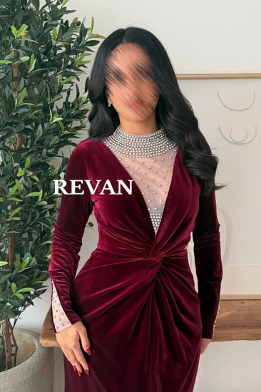 فستان مخملي فخامة ملكية للسهرات