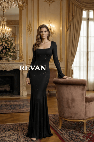 فستان سهرة نعومة أنثوية بتفاصيل مطرزة من ريڤــان