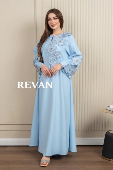 جلابية رمضانية مطرزة بنعومة أنثوية من ريڤــان