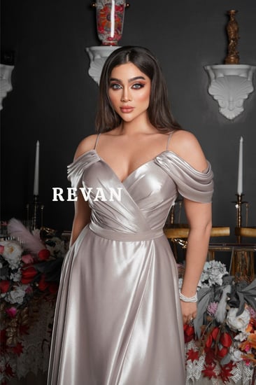 فستان سهرة بلمسة أنوثة