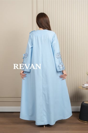 جلابية رمضانية مطرزة بنعومة أنثوية من ريڤــان