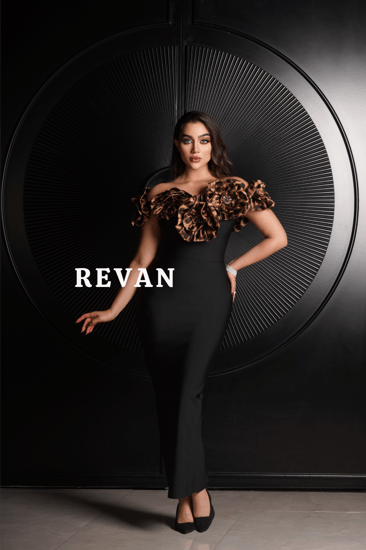 فستان سهرة أسود بتفاصيل أنيقة