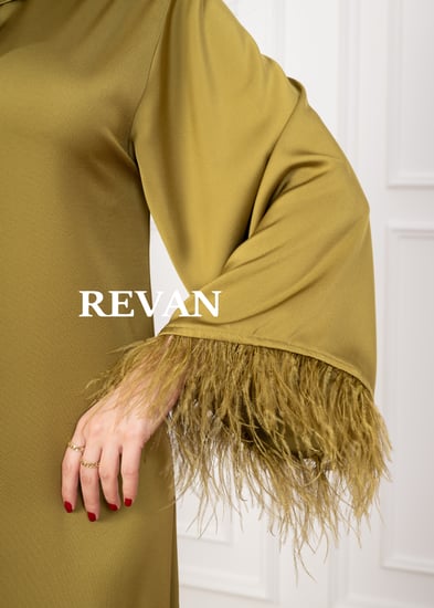 جلابية أنيقة بتصميم فاخر ولمسات أنثوية