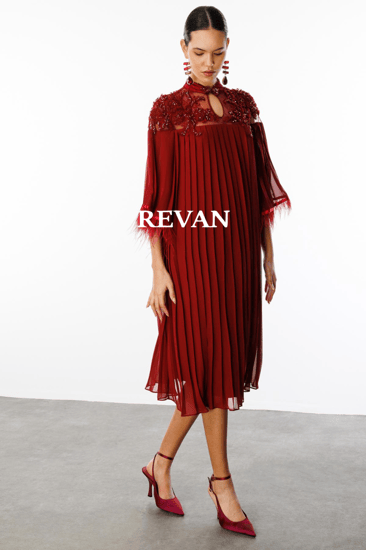 فستان ميدي فاخر من ريفان بتطريز  وأكمام شيفون أنيقة