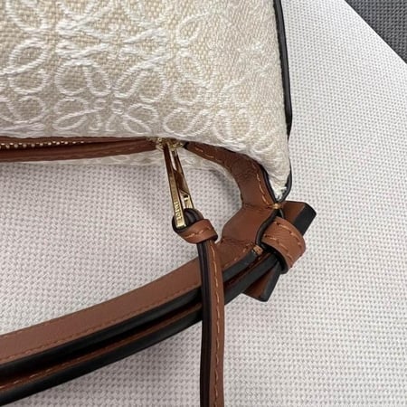 Loewe Cubi small
