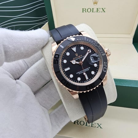 ساعة رولكس بطارية