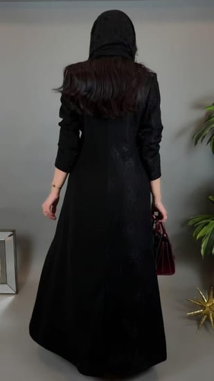 عبايه بليزر مع دانتيل