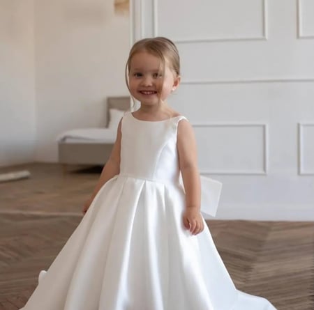 فستان انيق للمناسبات والافراح