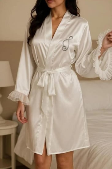 روب عروس للمكياج والتصوير