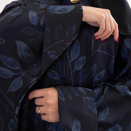 عباية صيفية من قماش الحرير البارد مع شيلة