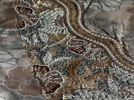 مخور حرير ايطالي شغل شك يدوي