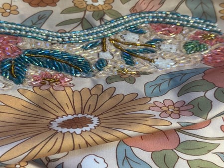 مخور حرير ملكي شغل شك يدوي