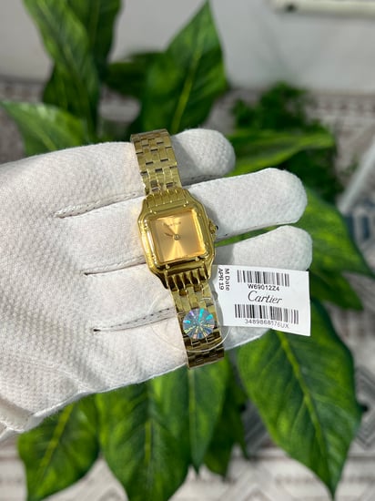 ساعة كارتيه نسائي