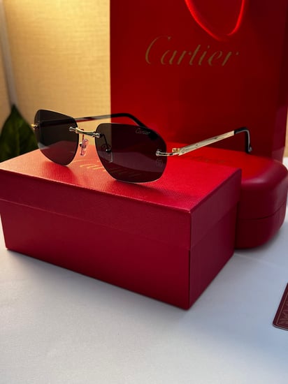 نظارة Cartier - إطار ذهبي- عدسه اسود