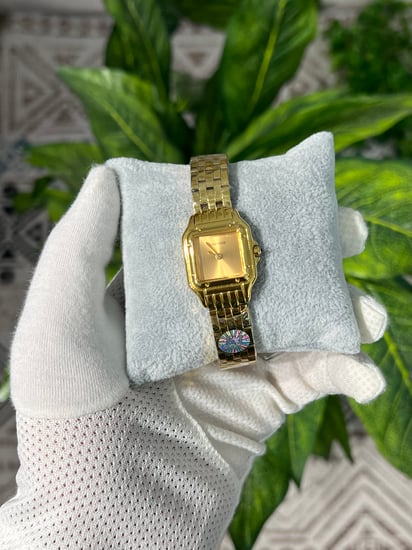 ساعة كارتيه نسائي