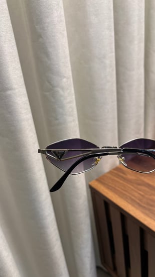 مجموعة نظارة prada ثلاث الوان