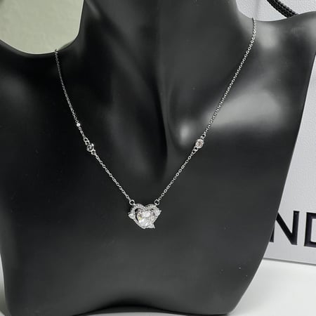 سلسال باندورا PANDORA فضي كرستالة ابيض