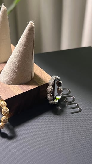 خاتم apm فضي -ذهبي