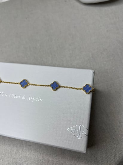 إسوارة Van cleef ذهبي_  سماوي  مميز