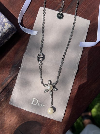 سلسال Dior فضي - لؤلؤة