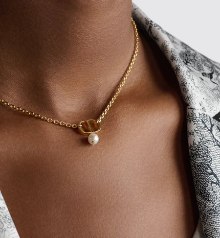 سلسال Dior ذهبي - لؤلؤة