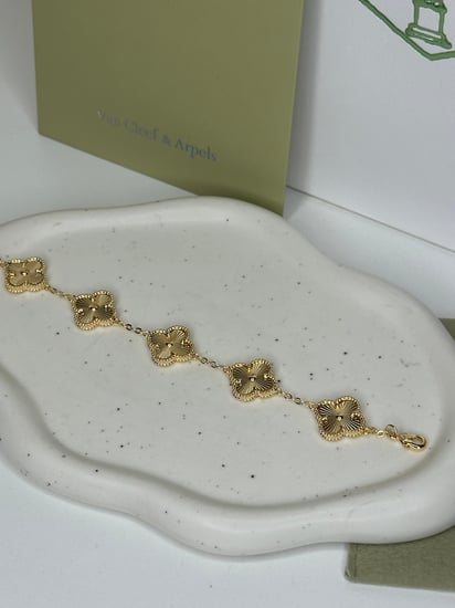 إسوارة Van cleef ذهبي - كبير