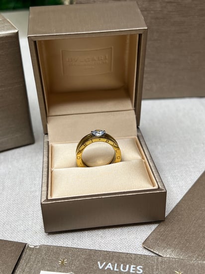 خاتم BVLGARI الماسي