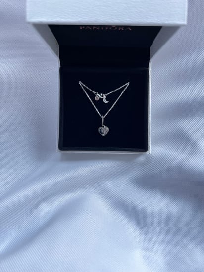 سلسال باندورا قلب وهلال كريستالات فضي