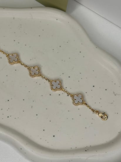 إسوارة Van cleef ذهبي -لؤلؤي