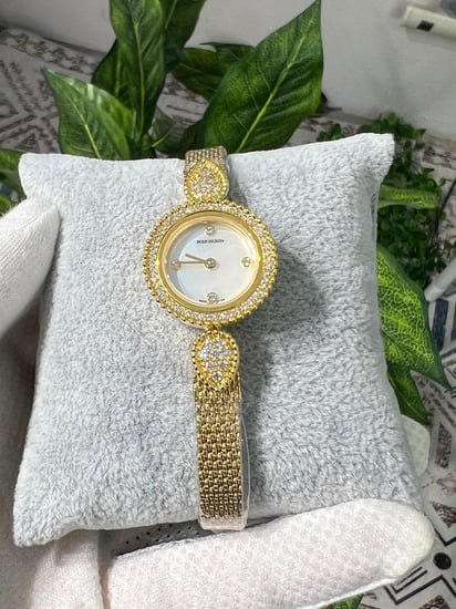 ساعة بوشرون نسائي