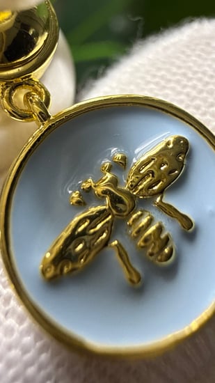 حلق  Dior وردي - ازرق