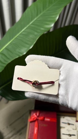 مجموعة أساور cartier - خيط