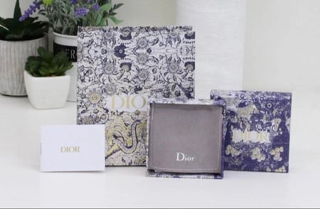 اسوارة  Dior ذهبي