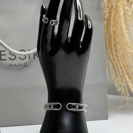 اسوارة مع خاتم MESSIKA معدن فضي