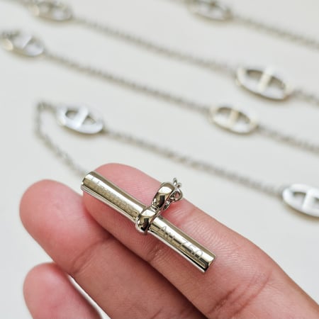 سلسال Hermes فضي