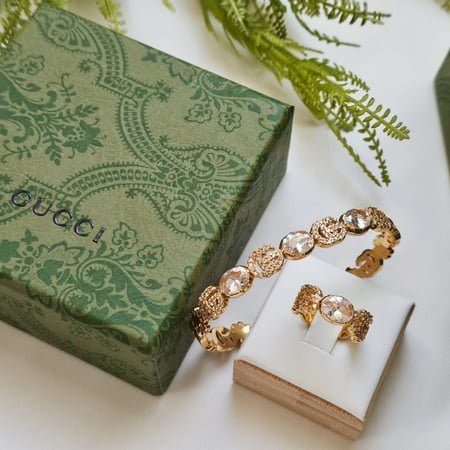 اسوارة + خاتم GUCCI ذهبي
