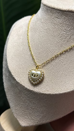 سلسال Dior ذهبي - لؤلؤة