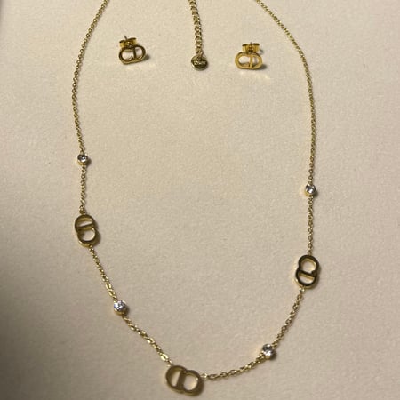 سلسال + حلق  Dior معدن ذهبي