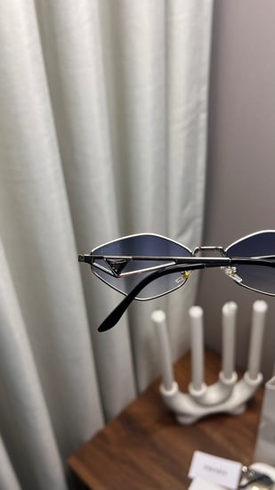 مجموعة نظارة prada ثلاث الوان