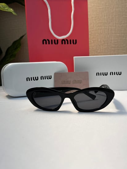 نظارة miu miu إطار أسود - عدسة أسود